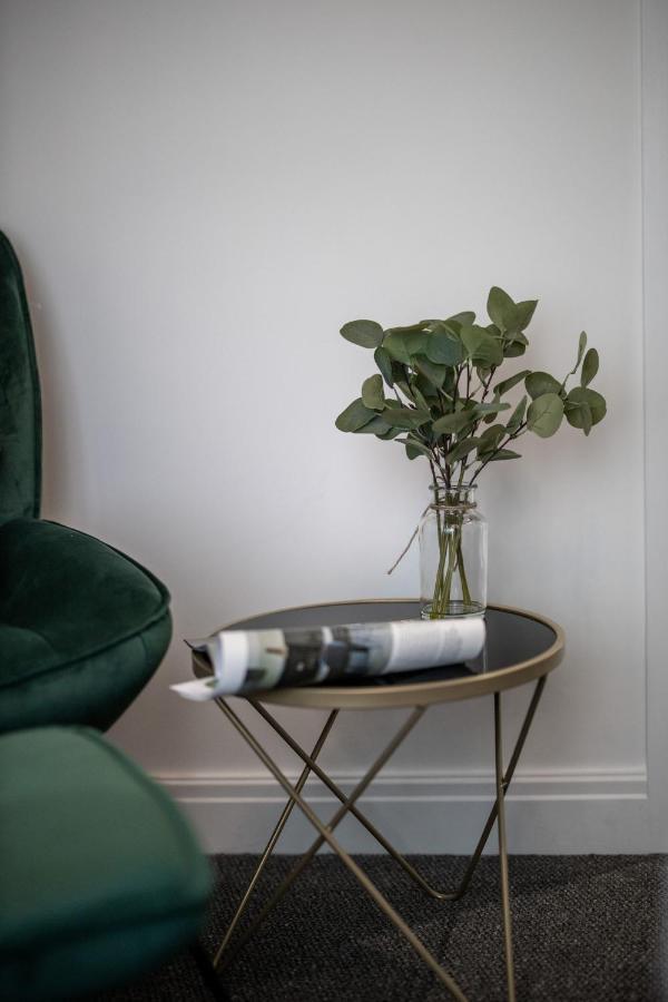 Cosy 4-Bedroom Apartment Next To Borough London Ngoại thất bức ảnh